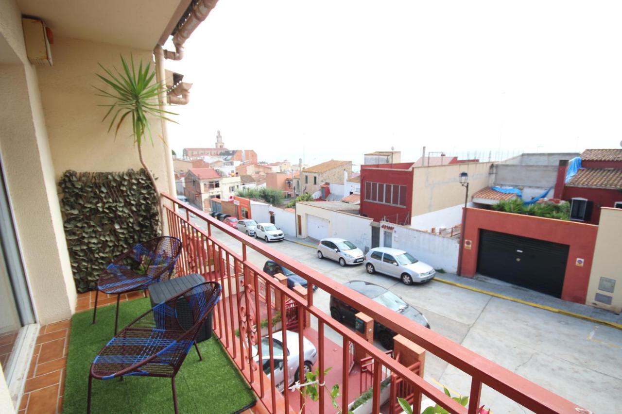 Casa En Masnou Junto A Playa Y Tren Villa Exterior foto